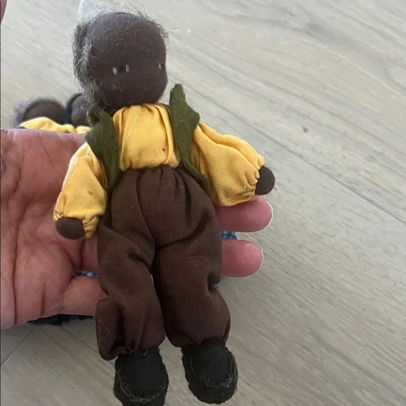 7 Waldofr-style Handcrafted  Cloth Doll Set with Colorful Outfits - Picture 10 of 10